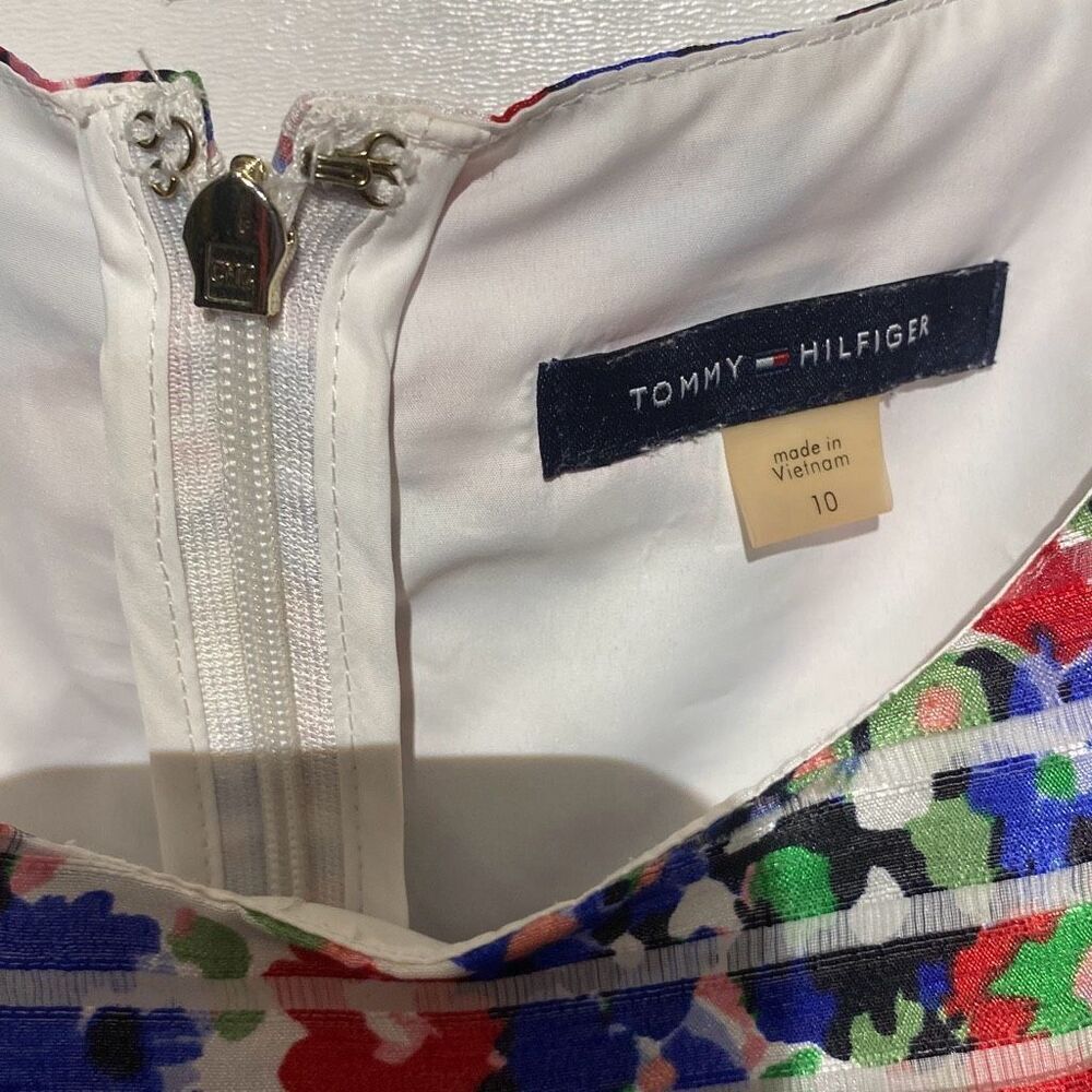 Tommy Hilfiger Women's Multicolor Floral Shadow Stripe Fit & Flare Dress Size 10 - Picture 5 of 8